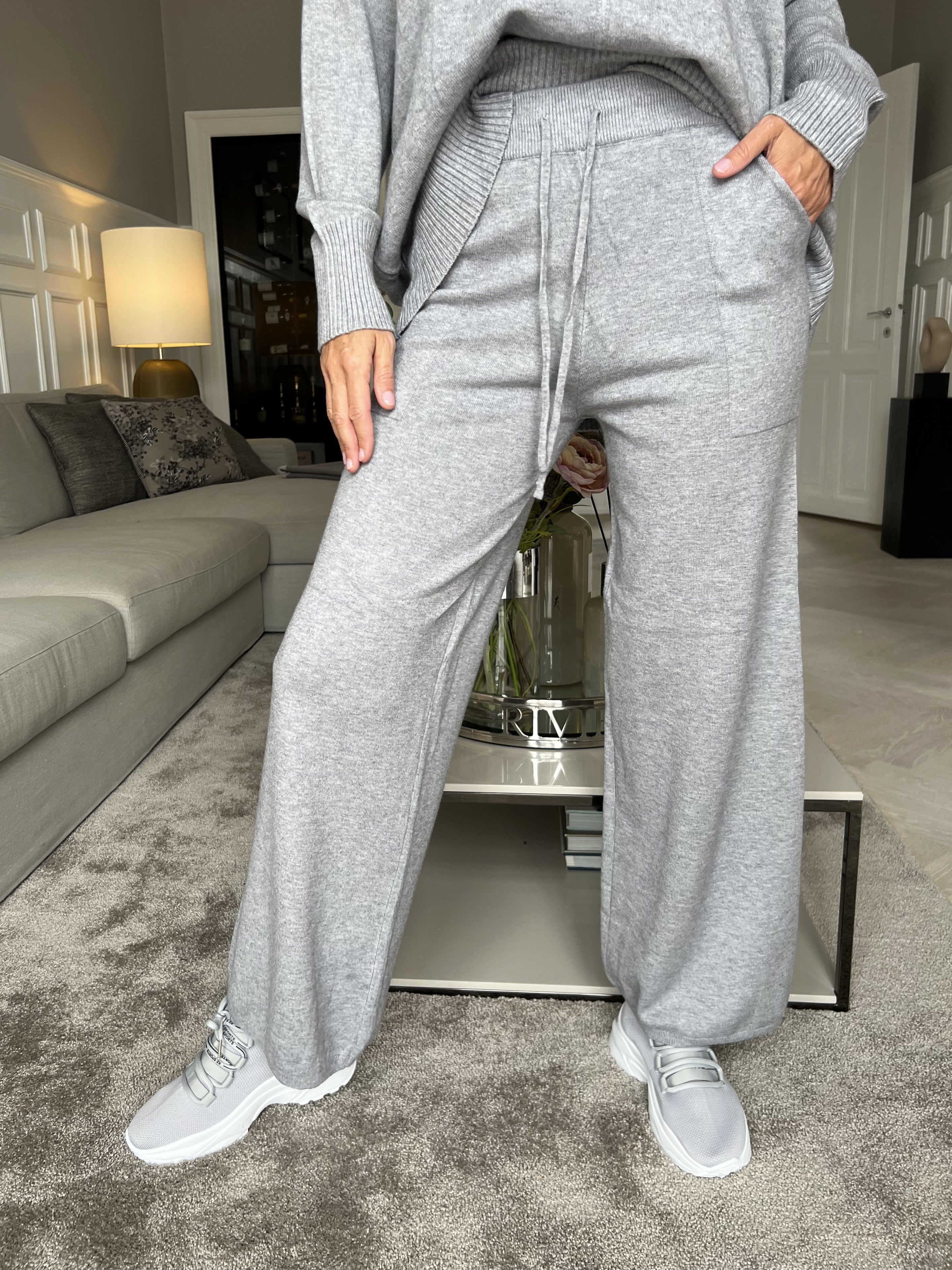 Feodora - Blødt simpelt striksæt